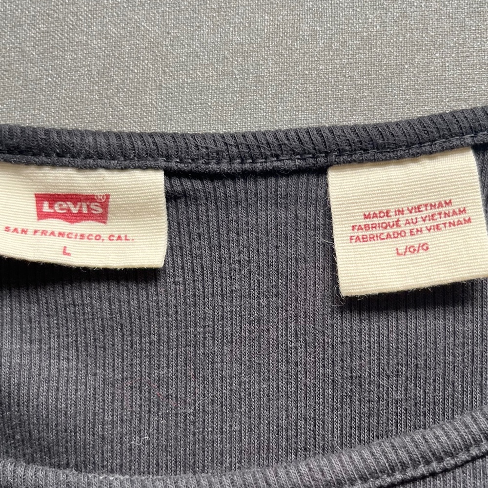Levi's Black Ribbed Tee Size Large - Picture 4 of 5